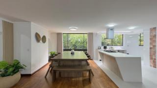 5BR 240 m² Fully Refurbished El Tesoro - 8