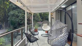 5BR 240 m² Fully Refurbished El Tesoro - 9