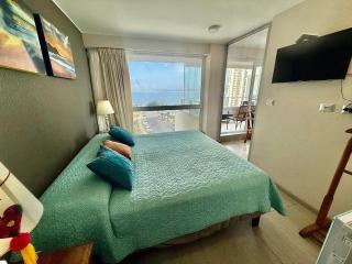 Depto piscina climatizada y vista al mar - 1