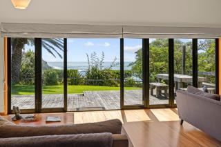 ON THE ROCKS, Whale Bay - 7