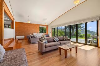 ON THE ROCKS, Whale Bay - 5