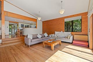 ON THE ROCKS, Whale Bay - 4