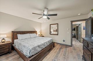 Lux Rainier Chalet With Hot tub, Sauna-Fireplace, WiFi - 1