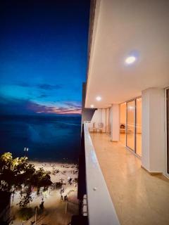 Karey Penthouse 3 - 7