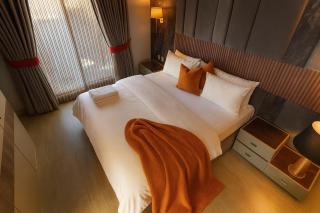 Premium 3 Bedroom Hillside Family Cottage with Mountains View -Murree - 7