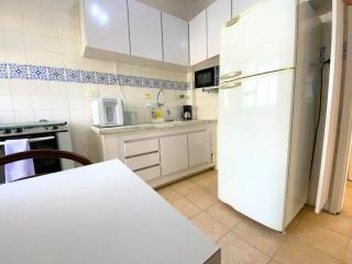 Apartamento no centro ao lado da praia com serviço de praia e perto do shopping - 5
