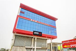 OYO 62740 Gold Inn - 3