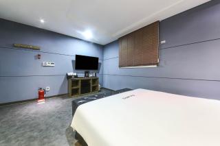 H Moment Hotel in Yangsan - Samgong - 4