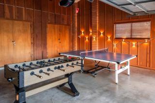 NEW! Amazing Views in Uptown | Hot Tub | Sleeps 9 - 4