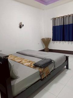 Ploy Chumpoo Lanta - 8