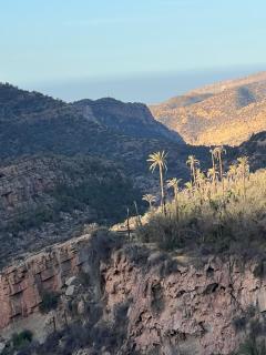 Auberge Les Montagnes du Paradis Your Hidden Retreat in Paradise Valley - 6