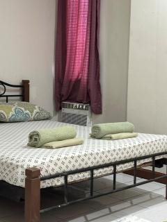 Cranberry's 3 br Apartment nr Convention Ctr #4 - 4