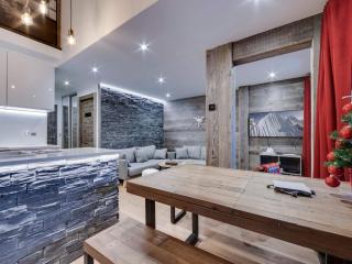 Duplex rénové avec balcon à Val d'Isère, parking inclu - FR-1-862-24 - 7