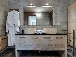 Appartement rénové au pied des pistes avec parking à Val d'Isère - FR-1-862-38 - 3