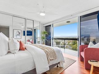 12th-Floor Riverfront Retreat Views Walk to Beach - Gold Coast - 2