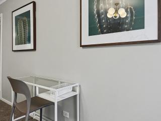 U2 Modern Clayton Retreat - 2