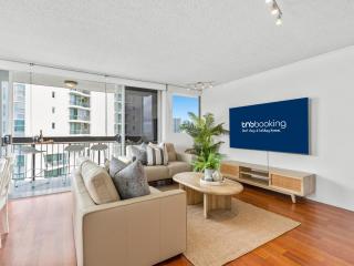 12th-Floor Riverfront Retreat Views Walk to Beach - Gold Coast - 7
