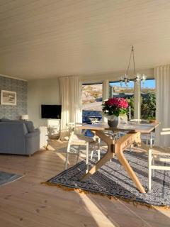 Seaside House With Pool Near Hällevikstrand - 3