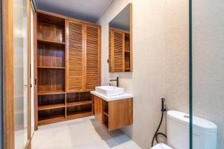 Brand New Designer Villa Underwater Pool View - 2