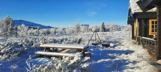 Log Cabin Near Muen And Myafallene - 9