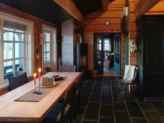 Log Cabin Near Muen And Myafallene - 4