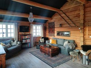 Log Cabin Near Muen And Myafallene - 2