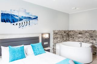 Jacuzzi Terraza vistas panoramicas a Grandvalira AndBnB - 3