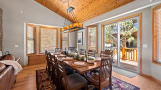 Linaker Lodge by AvantStay Gorgeous Cabin in Big Bear w Views - 1