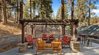 Gorgeous Ski In Ski Out Home w Game Room Hot Tub Clover by AvantStay - 6