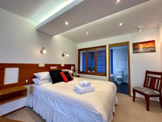 BlueWater Penthouse Guesthouse - 7