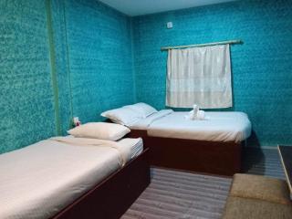 Rhino Spot Resort - 4