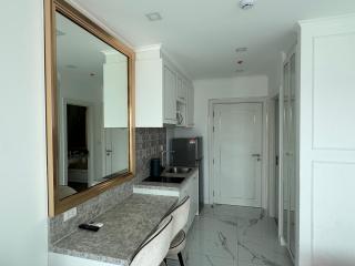 Sky Pool Apartment Hotel Near the Beach - 3