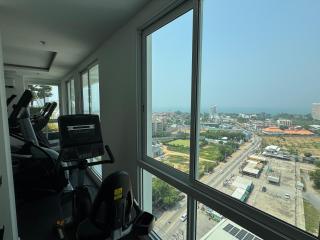 Sky Pool Apartment Hotel Near the Beach - 4