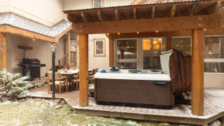 River Rock by AvantStay 8 Bedroom Ski Estate w Hot Tub Movie Theatre 10 Min Walk to Mtn - 9