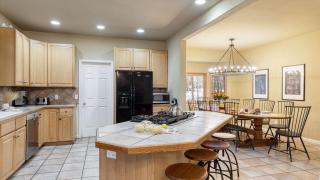 River Rock by AvantStay 8 Bedroom Ski Estate w Hot Tub Movie Theatre 10 Min Walk to Mtn - 3