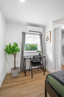 Cozy 1BR house near Design District MIA - 8