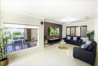 Popular Grand Villa Shepparton - 6