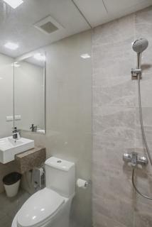 Elegant and Spacious 3BR Home near Okada, Solaire - 3