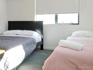 Ellerslie Modern Retreat - 2