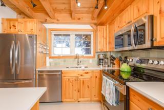 Alpine Timbers 2 Luxury Chalet with Hot Tub - 6