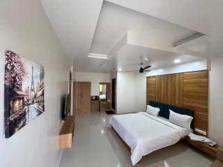 Hotel Lotus Suites - 9