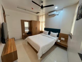 Hotel Lotus Suites - 8