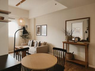 The Traveler's Haven at Bon's - 1