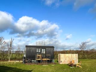 Oak Hut - Uk51025 - Wellingore - 0