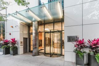 River N 1BR w Gym Pool WD nr L CHI-124 - 8