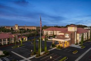La Quinta by Wyndham Paso Robles - Paso Robles - 8