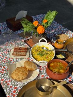 Shantiniketan Mountain Home - 8