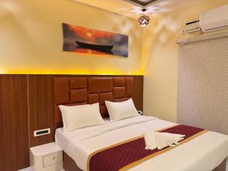 Road House Resort - 2