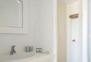 Villa Super Two in Super Paradise - 8