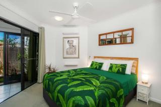 Townsville Tropical Escape Rest Relax Recharge - 2